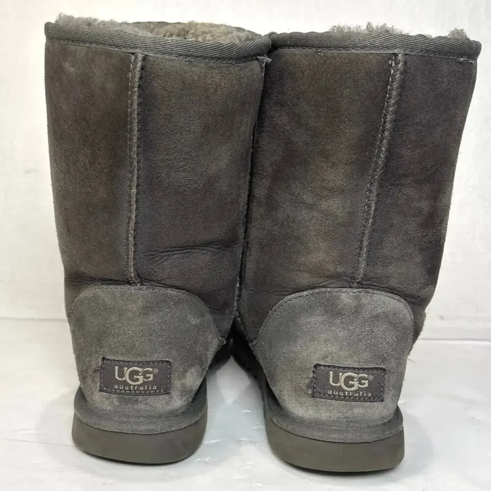 UGG Australia Classic Short Gray Sheepskin Boots Women Size 9 S/N 5826